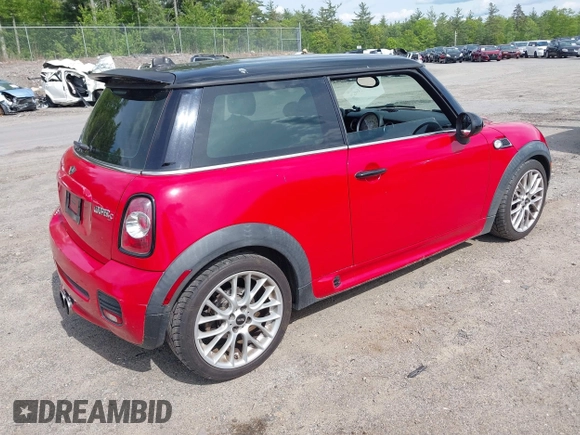 2012 MINI Hardtop S z VIN WMWSV3C53CTY29678, wystawiony jako IAAI lot #42367662 z przebiegiem 241 475 mil mil oraz . Historia ofert i sprzedaży dostępna na DreamBid. Obrazek 4.