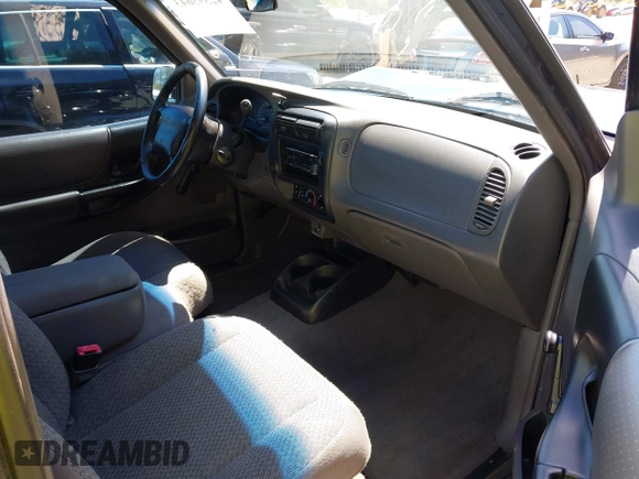 1999 Ford Ranger XL с VIN 1FTYR14V5XPA87450, выставлен на аукционе IAAI как лот 42393643 с пробегом 181 980 миль миль и . История ставок и продаж доступна на DreamBid. Изображение 5.