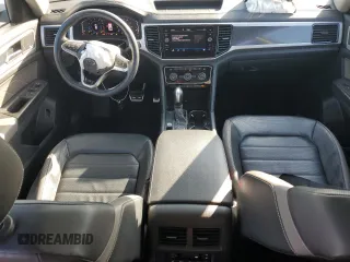 2022 Volkswagen Atlas SEL Premium R-Line with VIN 1V2FR2CA6NC505805, listed as a Copart auction lot 51704675 with 28,527 mi miles and Salvage title. Bid and sale history available at DreamBid. Image 8.