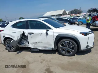 2024 Lexus UX 250h с VIN JTHX6JBHXR2186541, выставлен на аукционе IAAI как лот 42164501 с пробегом 12 233 миль миль и . История ставок и продаж доступна на DreamBid. Изображение 13.