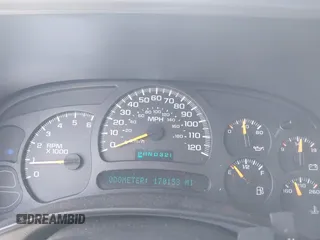 2004 Chevrolet Tahoe LS z VIN 1GNEC13V04R295023, wystawiony jako IAAI lot #42304325 z przebiegiem 170 153 mil mil oraz . Historia ofert i sprzedaży dostępna na DreamBid. Obrazek 7.