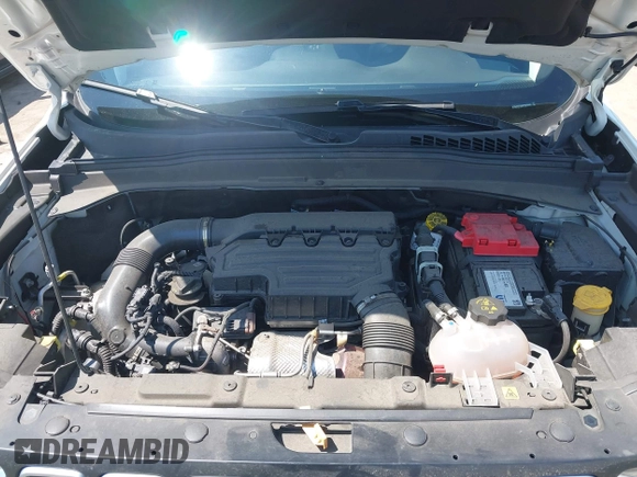 2022 Jeep Renegade Latitude with VIN ZACNJDB14NPN69500, listed as a IAAI auction lot 42478288 with 30,747 mi miles and . Bid and sale history available at DreamBid. Image 10.