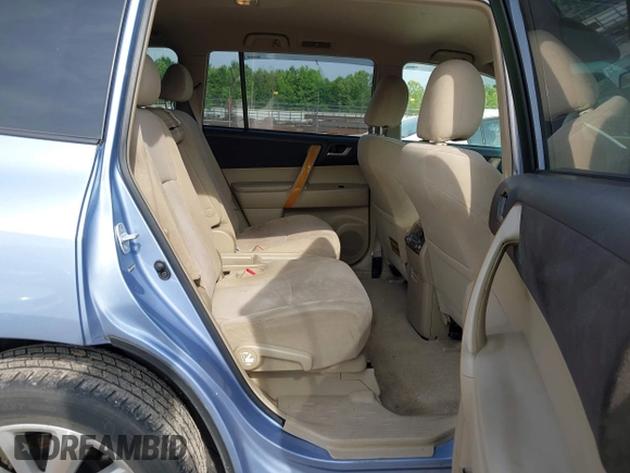 2009 Toyota Highlander z VIN JTEEW41A792031004, wystawiony jako IAAI lot #42466621 z przebiegiem 196 600 mil mil oraz . Historia ofert i sprzedaży dostępna na DreamBid. Obrazek 8.
