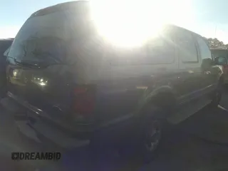 2005 Ford Excursion Limited with VIN 1FMNU43S95EB14129, listed as a IAAI auction lot 41348973 with Not provided miles and . Bid and sale history available at DreamBid. Image 4.
