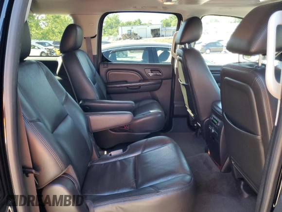 2013 Cadillac Escalade ESV Premium z VIN 1GYS4JEF1DR147715, wystawiony jako Copart lot #60710254 z przebiegiem 253 545 mil mil oraz Szkoda całkowita • Salvage title. Historia ofert i sprzedaży dostępna na DreamBid. Obrazek 11.