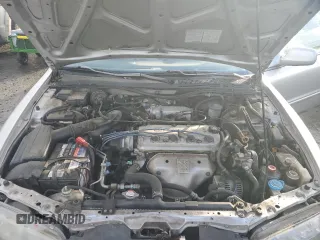 1996 Honda Accord EX with VIN 1HGCD5655TA161445, listed as a Copart auction lot 82195004 with 192,130 mi miles and Salvage Title. Bid and sale history available at DreamBid. Image 11.