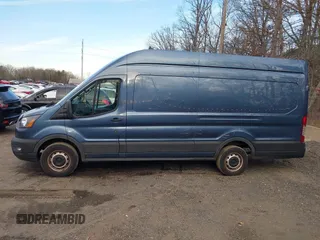 2023 Ford Transit Cargo z VIN 1FTBR3X86PKA19968, wystawiony jako IAAI lot #41587524 z przebiegiem 44 987 mil mil oraz . Historia ofert i sprzedaży dostępna na DreamBid. Obrazek 14.
