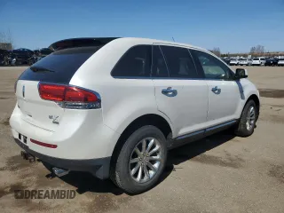 2011 Lincoln MKX z VIN 2LMDJ8JK3BBJ03668, wystawiony jako Copart lot #54588045 z przebiegiem 163 646 mil mil oraz Szkoda całkowita • Salvage title. Historia ofert i sprzedaży dostępna na DreamBid. Obrazek 3.