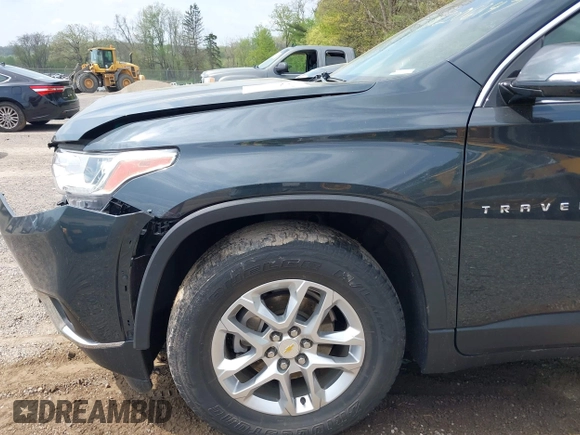 2019 Chevrolet Traverse LT Cloth with VIN 1GNEVGKW6KJ292498, listed as a IAAI auction lot 42006147 with 26,724 mi miles. Bid and sale history available at carsss.com. Image 18.