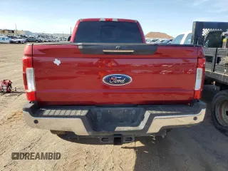 2018 Ford F-350 XL z VIN 1FT8W3BT1JEB18007, wystawiony jako Copart lot #58017895 z przebiegiem 229 633 mil mil oraz Czysty tytuł • Clean title. Historia ofert i sprzedaży dostępna na DreamBid. Obrazek 6.