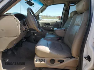 2003 Ford F-150 XLT with VIN 1FTRW08L73KD03192, listed as a Copart auction lot 52825065 with 203,206 mi miles and Clean Title. Bid and sale history available at carsss.com. Image 7.