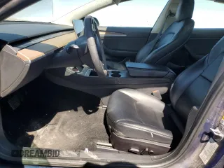 2022 Tesla Model 3 z VIN 5YJ3E1EA2NF144549, wystawiony jako Copart lot #52940385 z przebiegiem 102 161 mil mil oraz Czysty tytuł • Clean title. Historia ofert i sprzedaży dostępna na DreamBid. Obrazek 7.