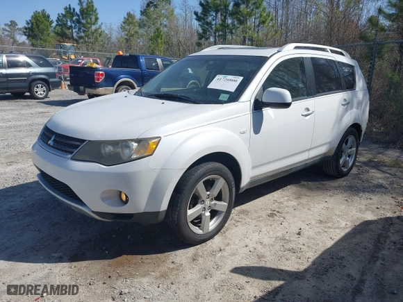 2007 Mitsubishi Outlander XLS with VIN JA4MS41X77Z010619, listed as a IAAI auction lot 41720800 with 217,070 mi miles. Bid and sale history available at carsss.com. Image 2.