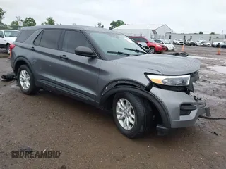 2021 Ford Explorer z VIN 1FMSK7BH9MGA22151, wystawiony jako IAAI lot #42595077 z przebiegiem 61 722 mil mil oraz . Historia ofert i sprzedaży dostępna na DreamBid. Obrazek 1.