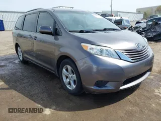 2015 Toyota Sienna LE AAS with VIN 5TDKK3DC5FS575077, listed as a IAAI auction lot 41941483 with 134,265 mi miles. Bid and sale history available at carsss.com. Image 1.