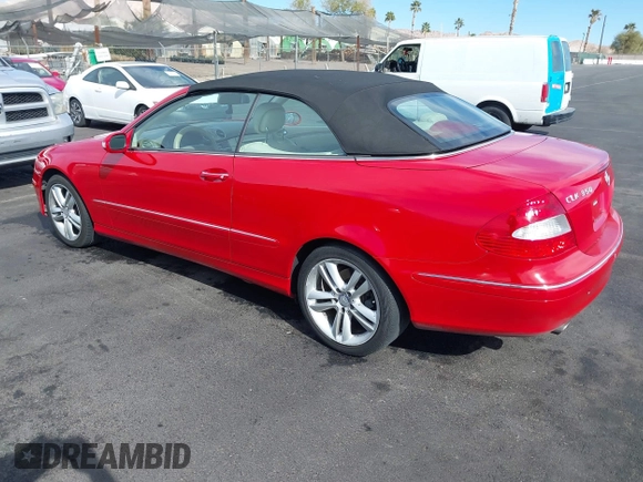 2008 Mercedes-Benz CLK 350 z VIN WDBTK56FX8T094798, wystawiony jako IAAI lot #41555114 z przebiegiem 203 903 mil mil oraz . Historia ofert i sprzedaży dostępna na DreamBid. Obrazek 3.