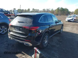 2025 Mercedes-Benz GLC with VIN W1NKM4HB9SF262473, listed as a IAAI auction lot 40948248 with 4,743 mi miles. Bid and sale history available at carsss.com. Image 4.