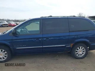 2001 Chrysler Town & Country LXi with VIN 2C4GP54L81R352276, listed as a IAAI auction lot 42059587 with 93,283 mi miles and . Bid and sale history available at DreamBid. Image 14.