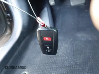 2016 Toyota Prius Two z VIN JTDKBRFU1G3521884, wystawiony jako IAAI lot #42081852 z przebiegiem 93 107 mil mil oraz . Historia ofert i sprzedaży dostępna na DreamBid. Obrazek 11.