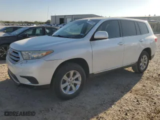 2011 Toyota Highlander with VIN 5TDZK3EHXBS027630, listed as a Copart auction lot 49255195 with 189,829 mi miles and Clean Title. Bid and sale history available at carsss.com. Image 1.