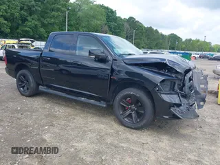 2018 Ram 1500 Sport z VIN 1C6RR7MT9JS300093, wystawiony jako IAAI lot #42235669 z przebiegiem 88 755 mil mil oraz . Historia ofert i sprzedaży dostępna na DreamBid. Obrazek 1.