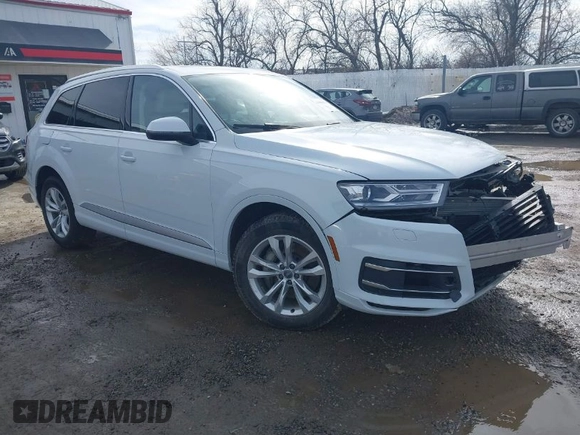 2017 Audi Q7 Premium Plus with VIN WA1LAAF70HD042719, listed as a IAAI auction lot 41653074 with 52,287 mi miles. Bid and sale history available at carsss.com. Image 1.