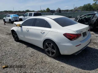 2019 Mercedes-Benz A 220 z VIN WDD3G4EB3KW013647, wystawiony jako Copart lot #53867645 z przebiegiem 84 904 mil mil oraz Nie do naprawy. Historia ofert i sprzedaży dostępna na DreamBid. Obrazek 2.