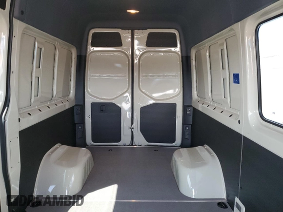 2024 Mercedes-Benz Sprinter with VIN W1W8NB6Y0RT164426, listed as a Copart auction lot 51678665 with 2,928 mi miles and Non Repairable. Bid and sale history available at DreamBid. Image 10.