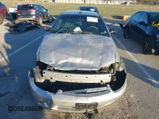 2004 Chevrolet Cavalier LS z VIN 1G1JF52F147298453, wystawiony jako IAAI lot #41054447 z przebiegiem 177 889 mil mil oraz . Historia ofert i sprzedaży dostępna na DreamBid. Obrazek 6.