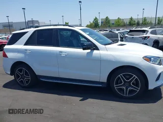 2018 Mercedes-Benz GLE 350 z VIN 4JGDA5JB0JB172588, wystawiony jako IAAI lot #42574600 z przebiegiem 79 132 mil mil oraz . Historia ofert i sprzedaży dostępna na DreamBid. Obrazek 13.