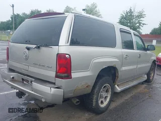 2005 Cadillac Escalade ESV z VIN 3GYFK66NX5G147854, wystawiony jako IAAI lot #42375952 z przebiegiem Nie podano mil oraz . Historia ofert i sprzedaży dostępna na DreamBid. Obrazek 4.