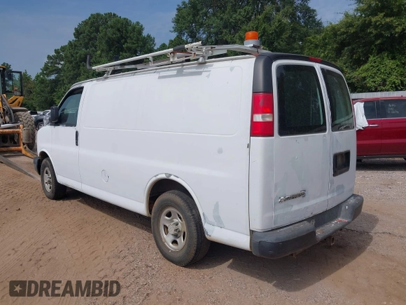 2007 Chevrolet Express Cargo with VIN 1GCFG15X671161636, listed as a IAAI auction lot 42462136 with 157,486 mi miles and . Bid and sale history available at DreamBid. Image 3.