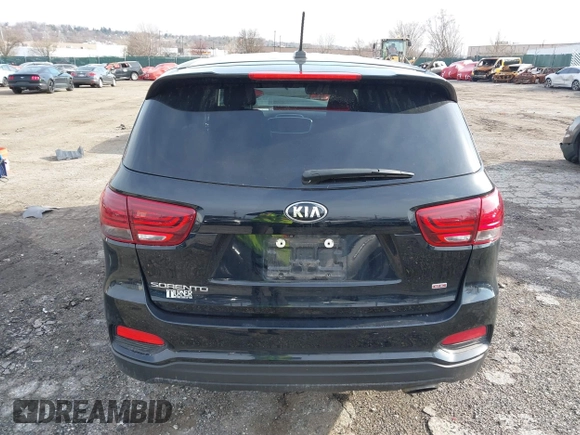 2019 Kia Sorento LX with VIN 5XYPGDA35KG553010, listed as a IAAI auction lot 41839878 with 87,392 mi miles. Bid and sale history available at carsss.com. Image 16.