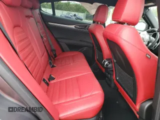 2024 Alfa Romeo Stelvio Veloce z VIN ZASPAKBN1R7D74757, wystawiony jako Copart lot #81093484 z przebiegiem 13 847 mil mil oraz Nie do naprawy • Non repairable. Historia ofert i sprzedaży dostępna na DreamBid. Obrazek 11.