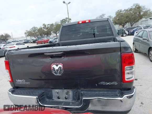 2020 Ram 2500 Big Horn with VIN 3C6UR5DL9LG159759, listed as a IAAI auction lot 41625645 with 125,595 mi miles and . Bid and sale history available at DreamBid. Image 16.
