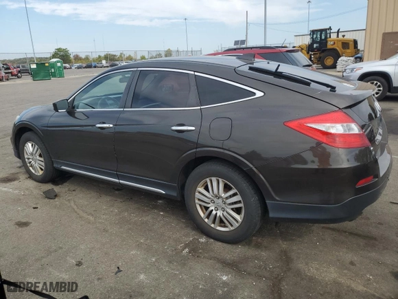 2013 Honda Crosstour EX with VIN 5J6TF3H36DL005570, listed as a Copart auction lot 71738644 with 205,746 mi miles and Salvage Title. Bid and sale history available at carsss.com. Image 2.