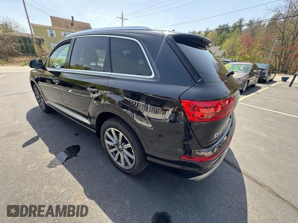 2017 Audi Q7 Premium Plus z VIN WA1LAAF75HD025575, wystawiony jako Copart lot #55443465 z przebiegiem 162 389 mil mil oraz Czysty tytuł • Clean title. Historia ofert i sprzedaży dostępna na DreamBid. Obrazek 2.