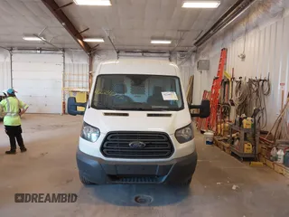 2018 Ford Transit z VIN 1FTBW2CM7JKA87273, wystawiony jako IAAI lot #42240277 z przebiegiem 80 226 mil mil oraz . Historia ofert i sprzedaży dostępna na DreamBid. Obrazek 6.