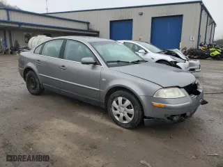 2003 Volkswagen Passat GLX with VIN WVWRH63B53P198926, listed as a Copart auction lot 46875345 with 185,075 mi miles and Salvage Title. Bid and sale history available at carsss.com. Image 4.