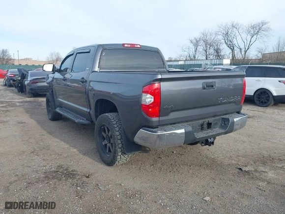 2018 Toyota Tundra 4WD SR5 with VIN 5TFDY5F14JX770184, listed as a IAAI auction lot 41303833 with 93,878 mi miles. Bid and sale history available at carsss.com. Image 3.