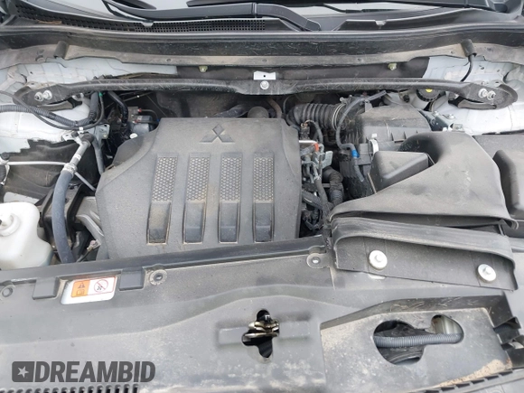 2024 Mitsubishi Eclipse Cross SE with VIN JA4ATWAAXRZ008213, listed as a IAAI auction lot 42233107 with 37,692 mi miles and . Bid and sale history available at DreamBid. Image 10.