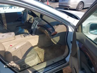 2005 Acura RL with VIN JH4KB16525C011436, listed as a IAAI auction lot 42563223 with 205,639 mi miles and . Bid and sale history available at DreamBid. Image 5.