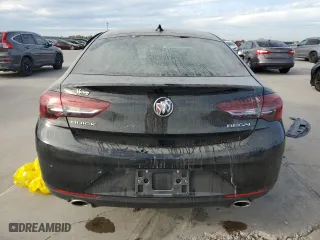 2018 Buick Regal Sportback Essence with VIN W04GP6SX3J1150780, listed as a Copart auction lot 82654334 with 33,955 mi miles and Salvage Title. Bid and sale history available at carsss.com. Image 6.
