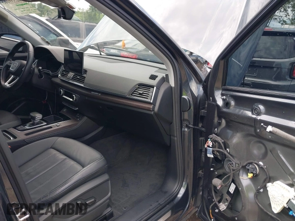 2021 Audi Q5 Premium Plus with VIN WA1BAAFY4M2062482, listed as a IAAI auction lot 42539165 with 40,312 mi miles and . Bid and sale history available at DreamBid. Image 5.