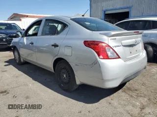 2016 Nissan Versa S z VIN 3N1CN7AP7GL905886, wystawiony jako Copart lot #48686295 z przebiegiem 142 507 mil mil oraz Szkoda całkowita • Salvage title. Historia ofert i sprzedaży dostępna na DreamBid. Obrazek 2.