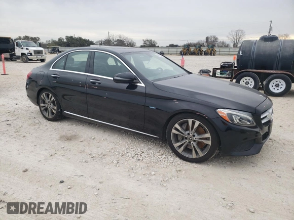 2018 Mercedes-Benz C 350e with VIN 55SWF4HB0JU238745, listed as a Copart auction lot 88916345 with 44,808 mi miles and Salvage title. Bid and sale history available at DreamBid. Image 4.