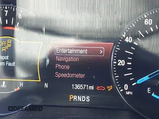 2017 Ford Explorer Platinum с VIN 1FM5K8HT4HGC55987, выставлен на аукционе IAAI как лот 42464244 с пробегом 136 571 миль миль и . История ставок и продаж доступна на DreamBid. Изображение 16.