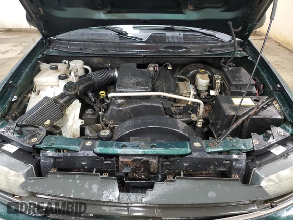2005 Chevrolet TrailBlazer LS with VIN 1GNDT13S452283436, listed as a Copart auction lot 67575984 with 168,045 mi miles and Clean Title. Bid and sale history available at DreamBid. Image 12.