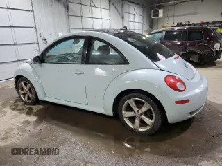 2010 Volkswagen New Beetle Coupe with VIN 3VWPG3AG0AM036337, listed as a Copart auction lot 86187544 with 156,052 mi miles and Salvage Title. Bid and sale history available at carsss.com. Image 2.