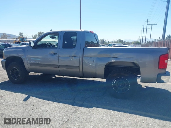 2009 Chevrolet Silverado 1500 with VIN 2GCEC290691114694, listed as a IAAI auction lot 41857504 with 188,705 mi miles and . Bid and sale history available at DreamBid. Image 14.